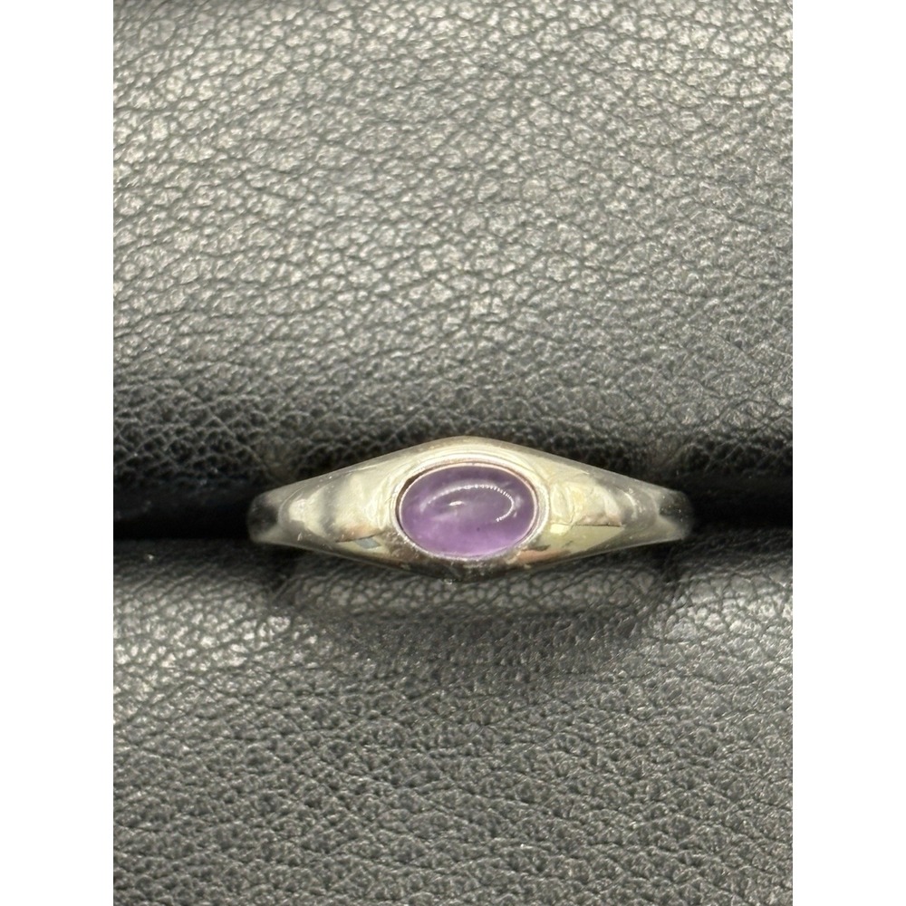 New Condition Sterling Silver Amethyst Ring Size 7 G27